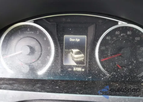 2016 Toyota Camry Se z USA, uszkodzony, nr VIN 4T1BF1FK7GU125288